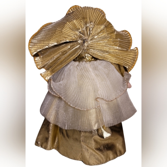 Golden Angel tree topper - Picture 2 of 3